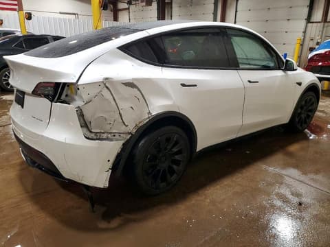 2022 Tesla Model Y, VIN 7SAYGDEE4NF330360. Фото 3 з 6 з аукціону Copart. Каталог авто зі США OpenDataCar.