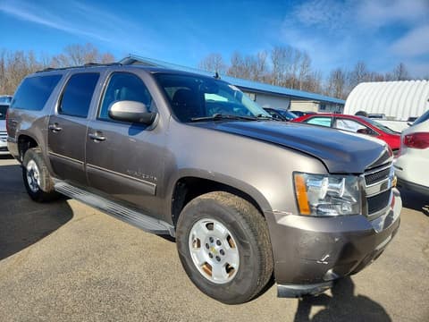 2012 Chevrolet Suburban, VIN 1GNSKHE74CR317679. Zdjęcie 4 z 6 z aukcji Copart. Katalog aut z USA OpenDataCar.
