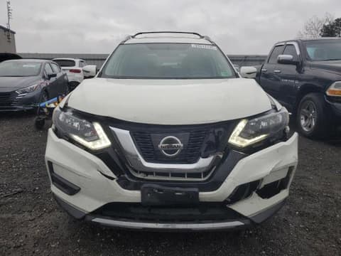 2017 Nissan Rogue, VIN 5N1AT2MV9HC827031. Zdjęcie 5 z 6 z aukcji Copart. Katalog aut z USA OpenDataCar.