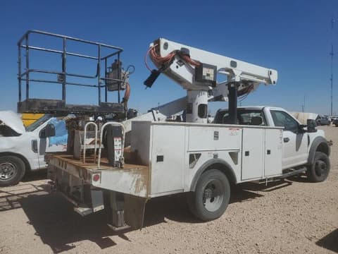 2019 Ford F-550 Super Duty, VIN 1FDUF5HY1KDA06081. Фото 4 з 6 з аукціону Copart. Каталог авто зі США OpenDataCar.