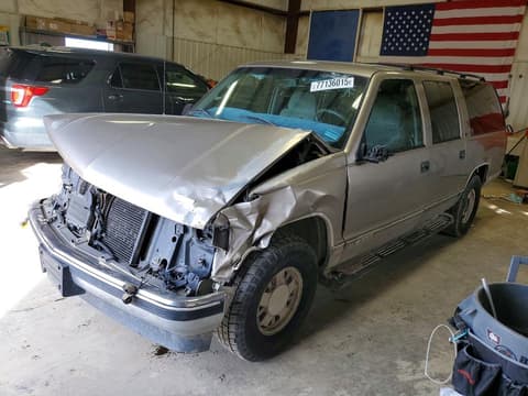 1999 Chevrolet Suburban, VIN 3GNEC16R4XG250623. Фото 1 з 6 з аукціону Copart. Каталог авто зі США OpenDataCar.