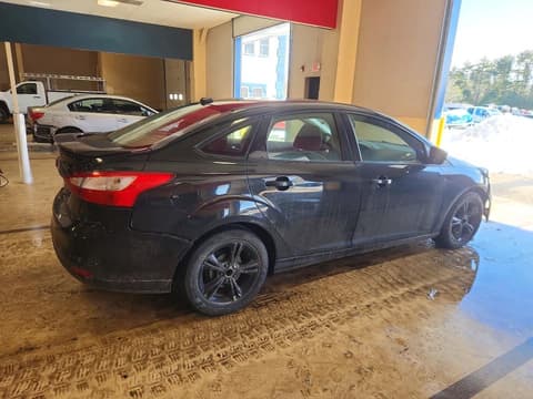 2014 Ford Focus, VIN 1FADP3F28EL234003. Фото 3 з 6 з аукціону Copart. Каталог авто зі США OpenDataCar.