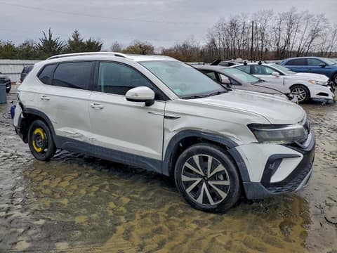 2022 Volkswagen Taos, VIN 3VVPX7B23NM086461. Фото 4 из 6 с аукциона Copart. Каталог авто из США OpenDataCar.