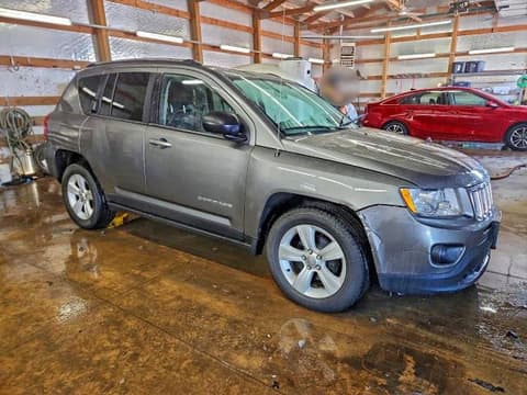 2013 Jeep Compass, VIN 1C4NJCBB4DD283603. Фото 4 з 6 з аукціону Copart. Каталог авто зі США OpenDataCar.