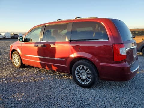 2015 Chrysler Town & Country, VIN 2C4RC1CG9FR513968. Фото 2 з 6 з аукціону Copart. Каталог авто зі США OpenDataCar.
