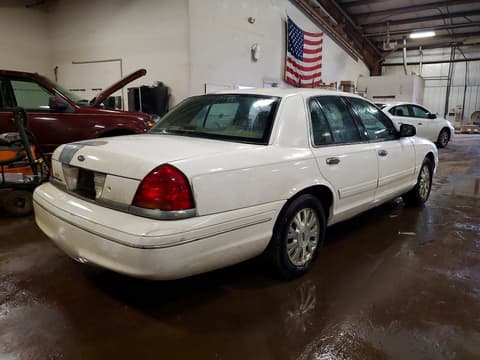 2003 Ford Crown Victoria, VIN 2FAFP74W03X161036. Фото 3 з 6 з аукціону Copart. Каталог авто зі США OpenDataCar.