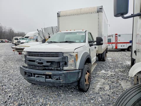 2019 Ford F-450 Super Duty, VIN 1FDUF4GY7KDA18764. Фото 1 з 6 з аукціону Copart. Каталог авто зі США OpenDataCar.