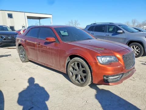 2021 Chrysler 300, VIN 2C3CCABT0MH592765. Фото 4 з 6 з аукціону Copart. Каталог авто зі США OpenDataCar.
