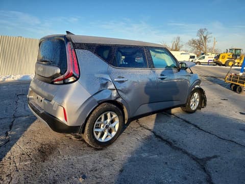 2024 Kia Soul, VIN KNDJ23AUXR7919977. Фото 3 з 6 з аукціону Copart. Каталог авто зі США OpenDataCar.