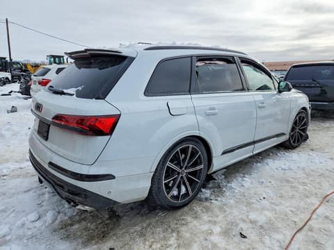 2021 Audi SQ7, VIN WA1VWBF71MD015670. Фото 3 из 6 с аукциона Copart. Каталог авто из США OpenDataCar.