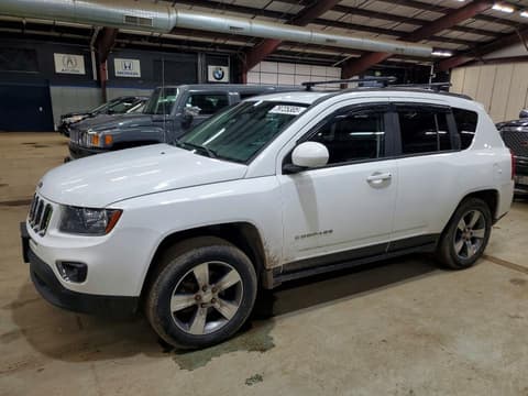 2017 Jeep Compass, VIN 1C4NJDEB3HD193396. Фото 1 з 6 з аукціону Copart. Каталог авто зі США OpenDataCar.