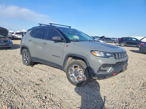 2022 Jeep Compass, VIN 3C4NJDDB0NT184503. Фото 4 з 6 з аукціону Copart. Каталог авто зі США OpenDataCar.