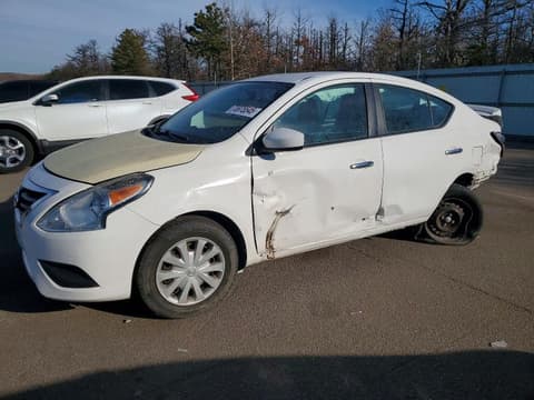 2016 Nissan Versa, VIN 3N1CN7AP8GL814464. Фото 1 з 6 з аукціону Copart. Каталог авто зі США OpenDataCar.