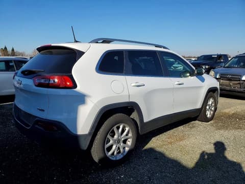 2017 Jeep Cherokee, VIN 1C4PJLCB4HW549722. Фото 3 из 6 с аукциона Copart. Каталог авто из США OpenDataCar.