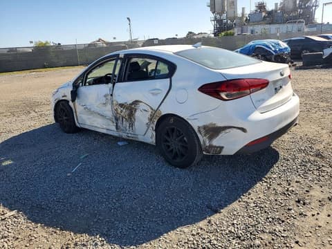 2018 Kia Forte, VIN 3KPFK4A72JE230624. Фото 2 из 6 с аукциона Copart. Каталог авто из США OpenDataCar.