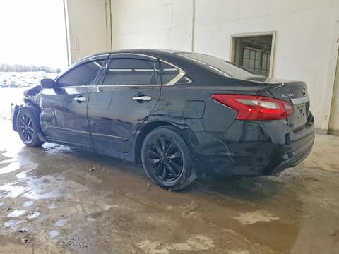 2018 Nissan Altima, VIN 1N4AL3AP1JC219449. Фото 2 з 6 з аукціону Copart. Каталог авто зі США OpenDataCar.