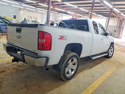 2009 Chevrolet Silverado, VIN 2GCEK39J291118856. Photo 3 of 6 from Copart auction. OpenDataCar US salvage catalog.