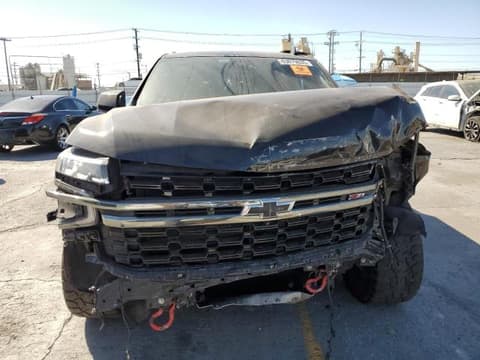 2022 Chevrolet Suburban, VIN 1GNSKDKD1NR196891. Zdjęcie 5 z 6 z aukcji Copart. Katalog aut z USA OpenDataCar.