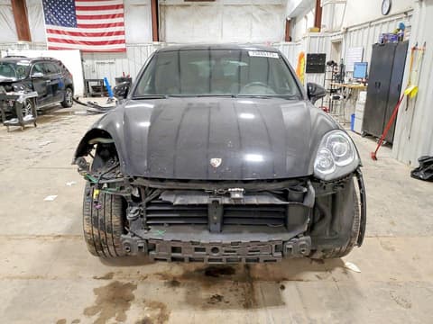 2017 Porsche Cayenne, VIN WP1AA2A26HKA81176. Фото 5 з 6 з аукціону Copart. Каталог авто зі США OpenDataCar.