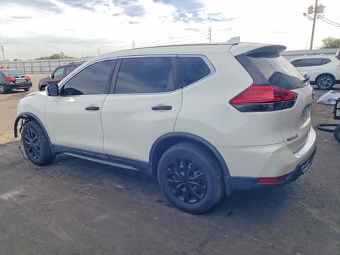 2017 Nissan Rogue, VIN 5N1AT2MV6HC784011. Фото 2 з 6 з аукціону Copart. Каталог авто зі США OpenDataCar.