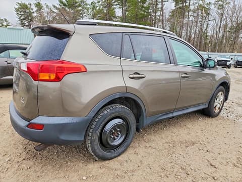 2015 Toyota RAV4, VIN 2T3BFREV3FW244519. Фото 3 з 6 з аукціону Copart. Каталог авто зі США OpenDataCar.