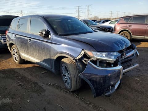 2018 Mitsubishi Outlander, VIN JA4AZ3A37JZ014621. Фото 4 з 6 з аукціону Copart. Каталог авто зі США OpenDataCar.