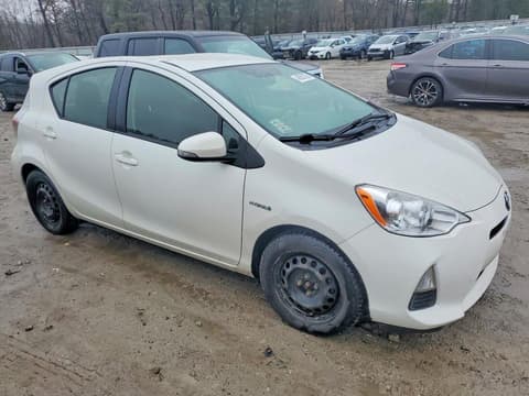 2013 Toyota Prius C, VIN JTDKDTB34D1532552. Zdjęcie 4 z 6 z aukcji Copart. Katalog aut z USA OpenDataCar.