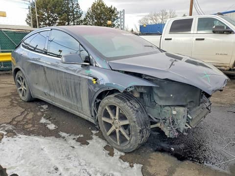 2018 Tesla Model X, VIN 5YJXCBE23JF104447. Фото 4 з 6 з аукціону Copart. Каталог авто зі США OpenDataCar.