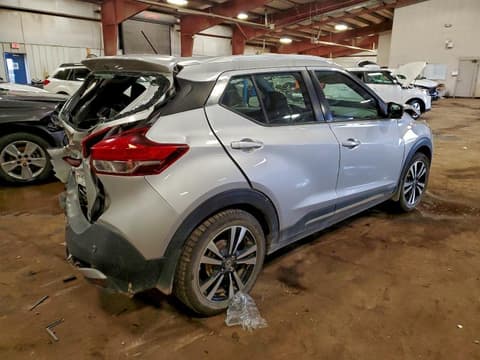 2020 Nissan Kicks, VIN 3N1CP5DV1LL552693. Фото 3 з 6 з аукціону Copart. Каталог авто зі США OpenDataCar.