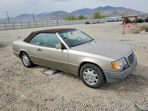1995 Mercedes-benz E-Class, VIN WDBEA66E8SC278587. Фото 4 з 6 з аукціону Copart. Каталог авто зі США OpenDataCar.