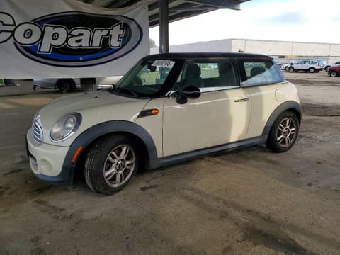 2013 Mini Cooper, VIN WMWSU3C55DT681666. Фото 1 з 6 з аукціону Copart. Каталог авто зі США OpenDataCar.