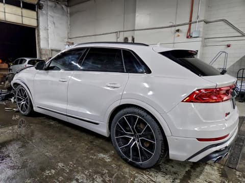 2021 Audi SQ8, VIN WA1AWBF17MD008748. Фото 2 из 6 с аукциона Copart. Каталог авто из США OpenDataCar.