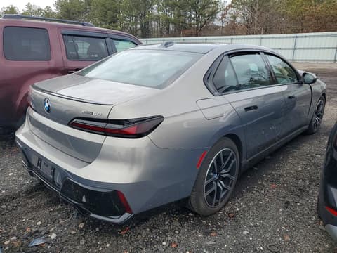 2025 Bmw i7, VIN WBY53EJ04SCV15110. Фото 3 из 6 с аукциона Copart. Каталог авто из США OpenDataCar.