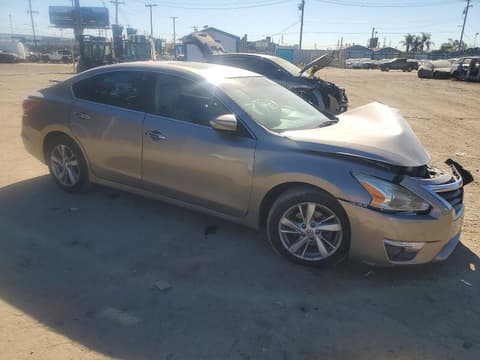 2013 Nissan Altima, VIN 1N4AL3AP5DC105863. Фото 4 з 6 з аукціону Copart. Каталог авто зі США OpenDataCar.