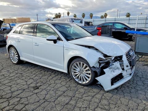 2017 Audi A3 e-tron, VIN WAUTPBFF6HA140248. Фото 4 из 6 с аукциона Copart. Каталог авто из США OpenDataCar.