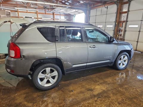 2013 Jeep Compass, VIN 1C4NJCBB4DD283603. Фото 3 з 6 з аукціону Copart. Каталог авто зі США OpenDataCar.