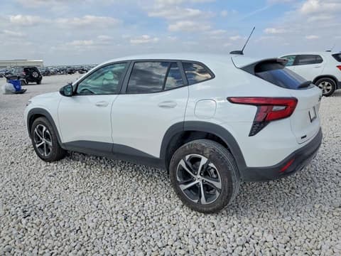 2024 Chevrolet Trax, VIN KL77LGE28RC199459. Фото 2 з 6 з аукціону Copart. Каталог авто зі США OpenDataCar.