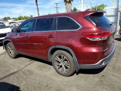 2017 Toyota Highlander, VIN 5TDZZRFH4HS194314. Фото 2 з 6 з аукціону Copart. Каталог авто зі США OpenDataCar.