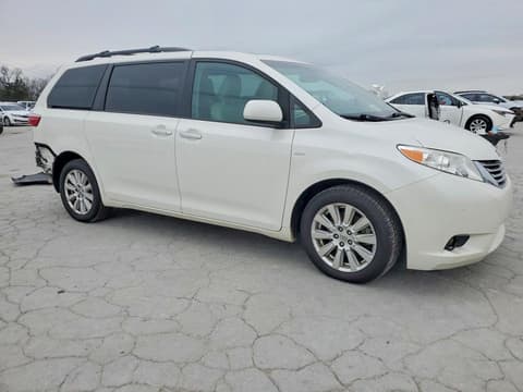 2017 Toyota Sienna, VIN 5TDDZ3DC8HS156261. Фото 4 з 6 з аукціону Copart. Каталог авто зі США OpenDataCar.