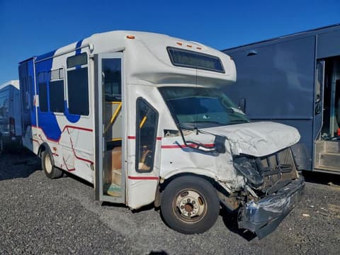 2017 Chevrolet Express 4500, VIN 1GB6GUBG9H1130991. Фото 1 з 6 з аукціону Copart. Каталог авто зі США OpenDataCar.