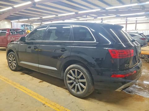 2017 Audi Q7, VIN WA1LHAF71HD041316. Фото 2 з 6 з аукціону Copart. Каталог авто зі США OpenDataCar.