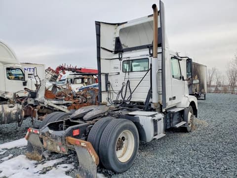 2018 Volvo VNL, VIN 4V4N39TGXJN892471. Фото 4 з 6 з аукціону Copart. Каталог авто зі США OpenDataCar.