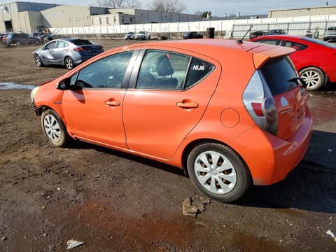 2012 Toyota Prius C, VIN JTDKDTB33C1017587. Фото 2 з 6 з аукціону Copart. Каталог авто зі США OpenDataCar.