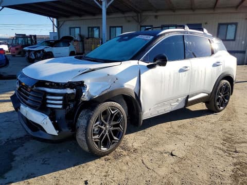 2025 Nissan Kicks, VIN 3N8AP6DA4SL407075. Фото 1 з 6 з аукціону Copart. Каталог авто зі США OpenDataCar.