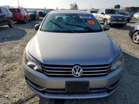2013 Volkswagen Passat, VIN 1VWBP7A30DC021101. Фото 5 з 6 з аукціону Copart. Каталог авто зі США OpenDataCar.