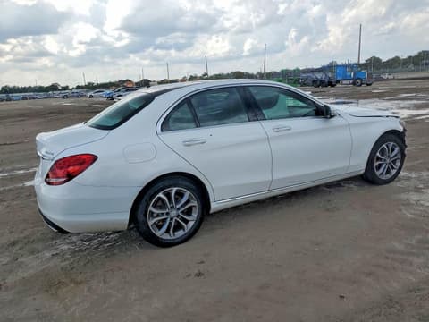2015 Mercedes-benz C-Class, VIN 55SWF4KB3FU058272. Фото 3 з 6 з аукціону Copart. Каталог авто зі США OpenDataCar.