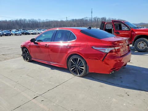 2019 Toyota Camry, VIN 4T1B61HK5KU239098. Фото 2 з 6 з аукціону Copart. Каталог авто зі США OpenDataCar.