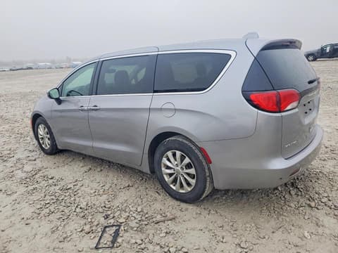 2017 Chrysler Pacifica, VIN 2C4RC1DG9HR514989. Фото 2 з 6 з аукціону Copart. Каталог авто зі США OpenDataCar.