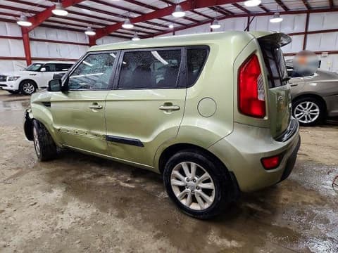 2013 Kia Soul, VIN KNDJT2A67D7572111. Zdjęcie 2 z 6 z aukcji Copart. Katalog aut z USA OpenDataCar.