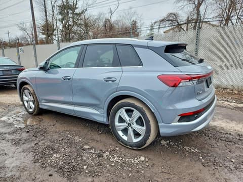 2023 Audi Q4 e-tron, VIN WA1K2BFZ3PP058488. Фото 2 из 6 с аукциона Copart. Каталог авто из США OpenDataCar.